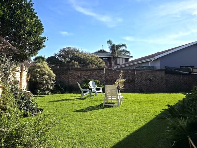 3 Bedroom Property for Sale in Wavecrest Eastern Cape